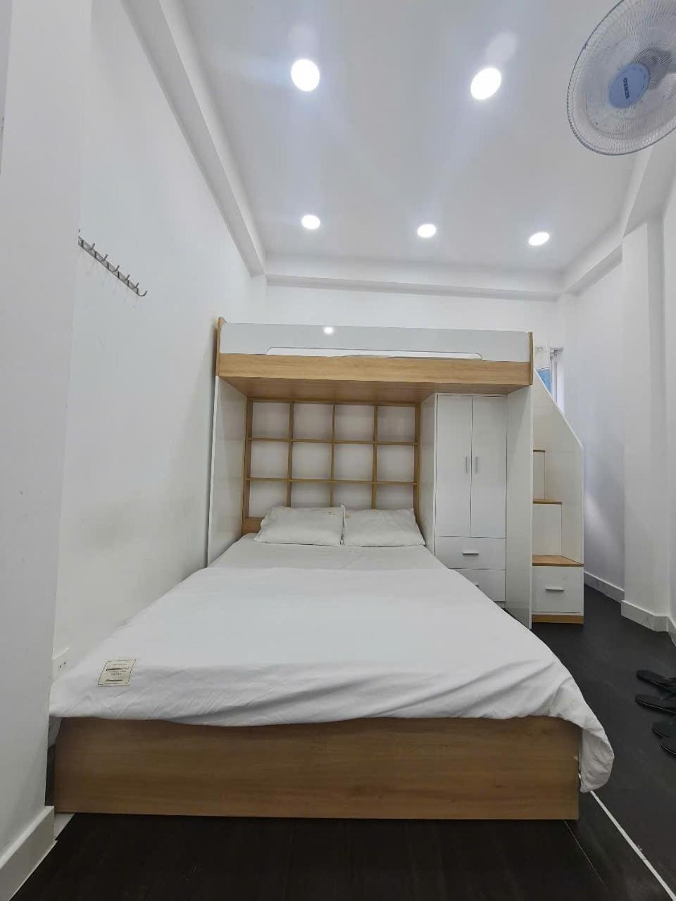 The Hidden Hogwarts - Nearly Bui Vien Walking Street Aparthotel Ho Chi Minh City Exterior photo